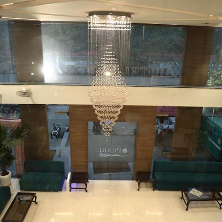 Hotel La Pearl Naiapura 外观 照片